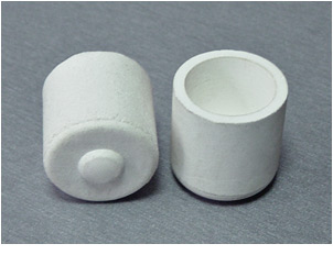 Ceramic crucibles for carbon and sulphur analysis